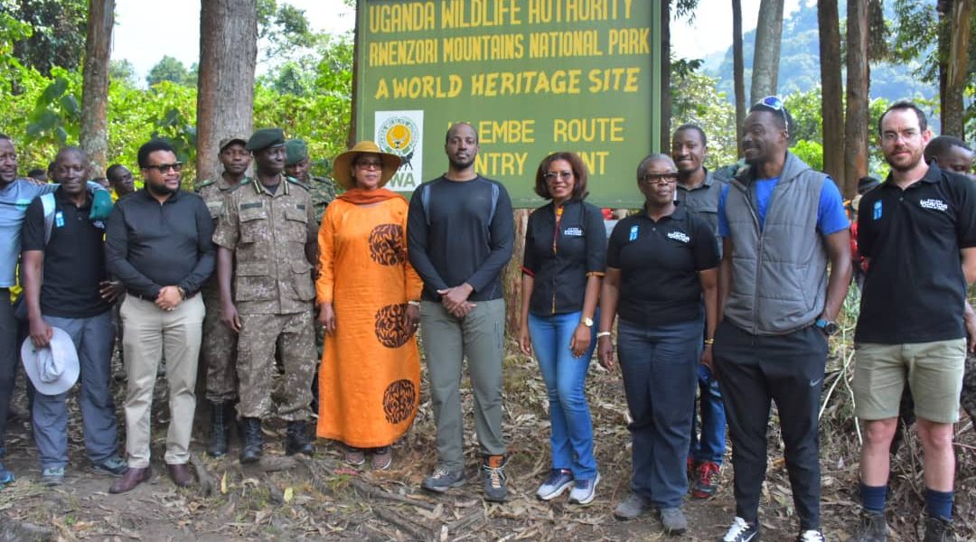 king Oyo of Tooro leads the Rwenzori Royal Expedition.