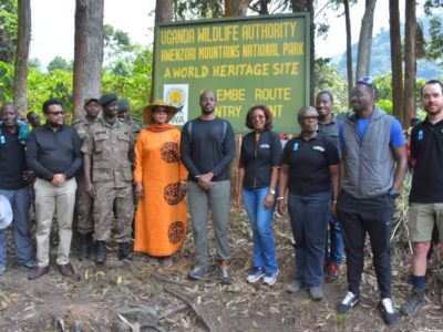 king Oyo of Tooro leads the Rwenzori Royal Expedition.